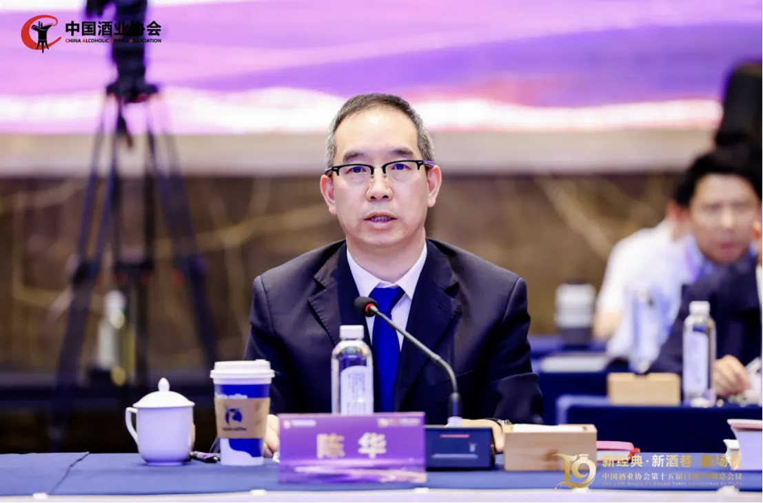 eee850aeb52d4d3fb5a7dae289544842